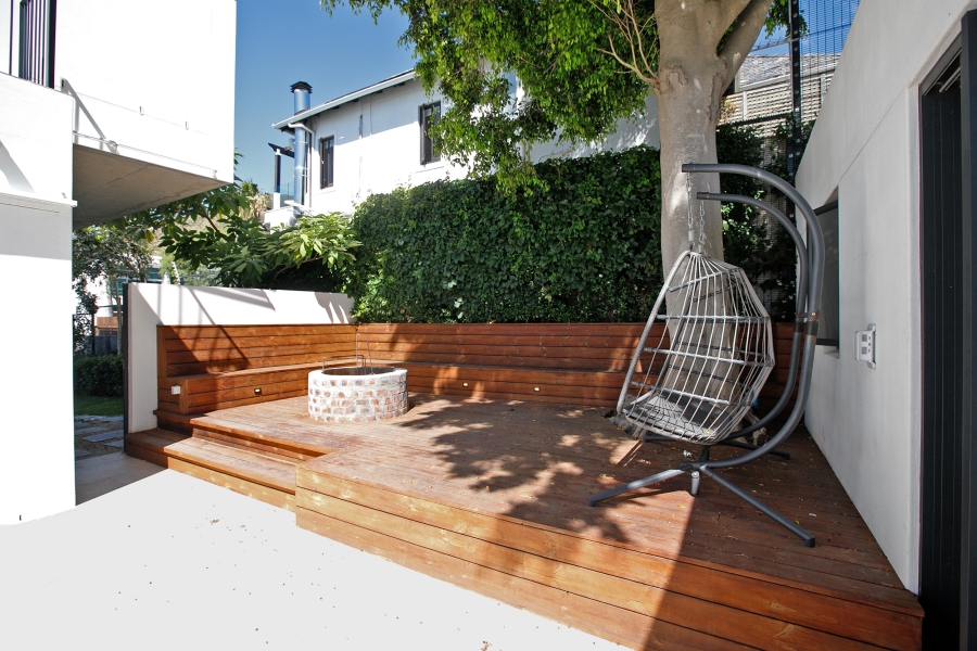 To Let 4 Bedroom Property for Rent in Fresnaye Western Cape